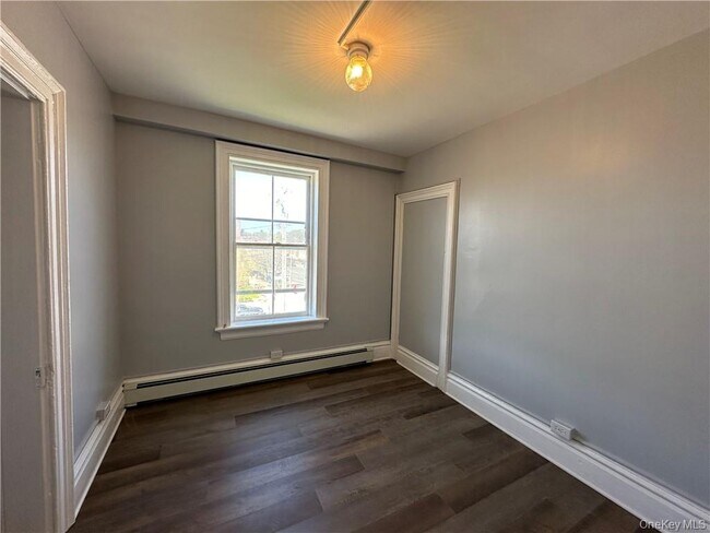 Building Photo - 89 Broadway