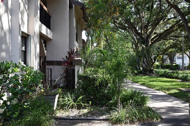 Building Photo - 2784 NW 42nd Ave
