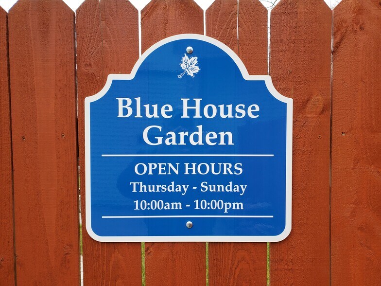 Special Garden - Tenants receive special access to separate garden (not open to general public) - 1211 Pine St