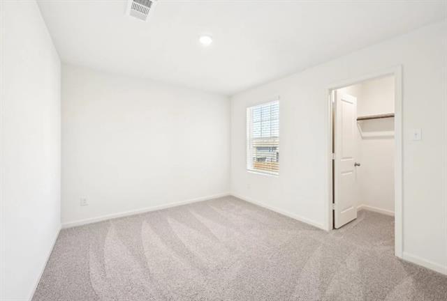 Building Photo - 400 Vly Vw Dr