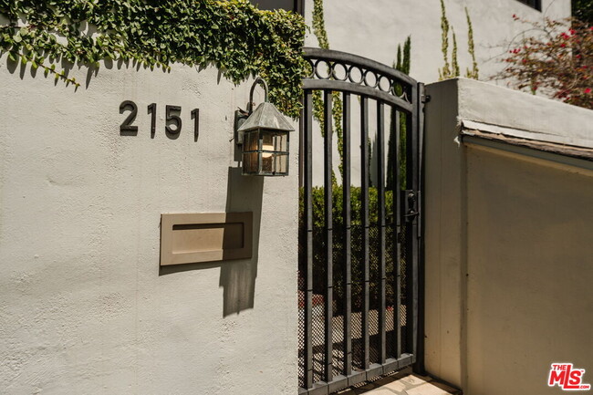 Building Photo - 2151 Kenilworth Ave