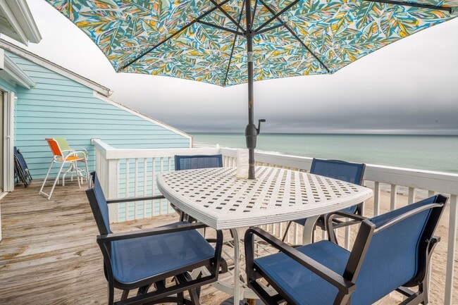 Building Photo - SHORT TERM RENTAL ONLY Spend Winter Oceanf...