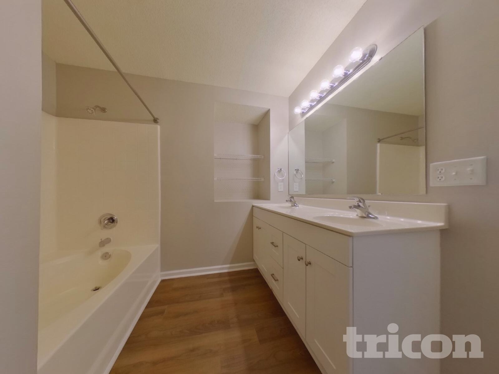 Building Photo - 2048 Lake Carolina Dr