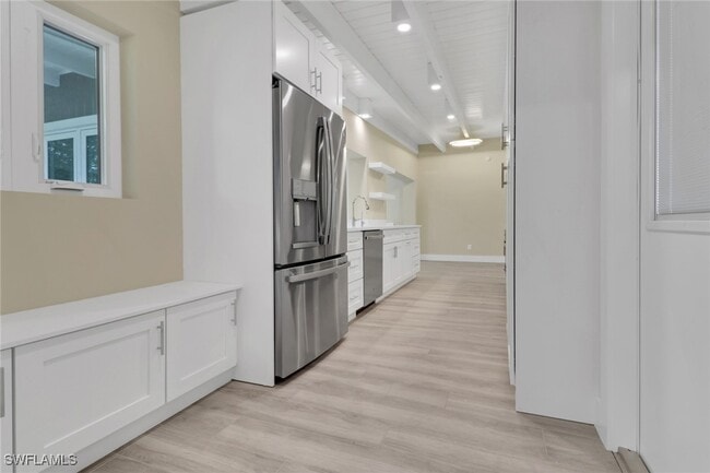 Building Photo - 5150 Sand Dollar Ln