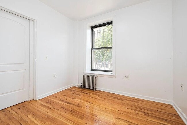 Building Photo - 537 W 133rd St