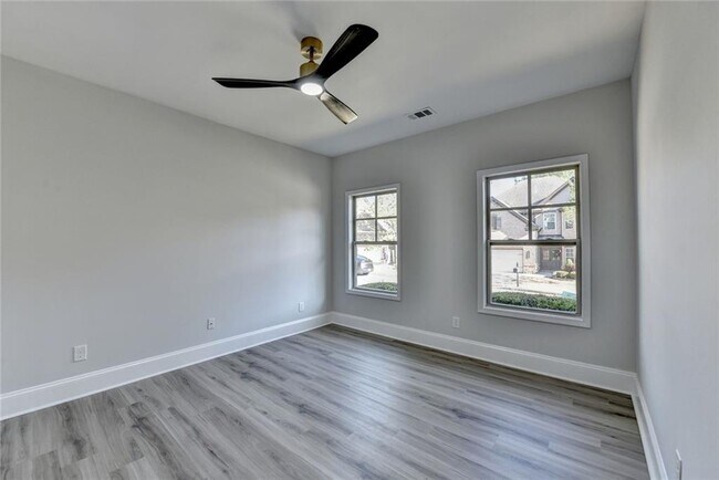 Building Photo - 4032 Ridge Grove Way