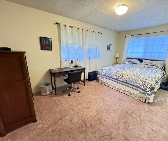 Building Photo - Charming 2bd/2.5ba For Rent in Volcano Gol...