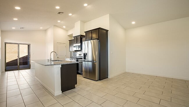Building Photo - New Construction in Santa Fe!!!!