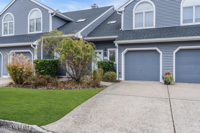 Building Photo - 29 Shore Dr