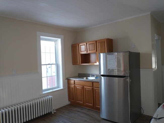 Building Photo - 9 James St