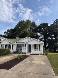 Building Photo - 3000 Brigantine Dr