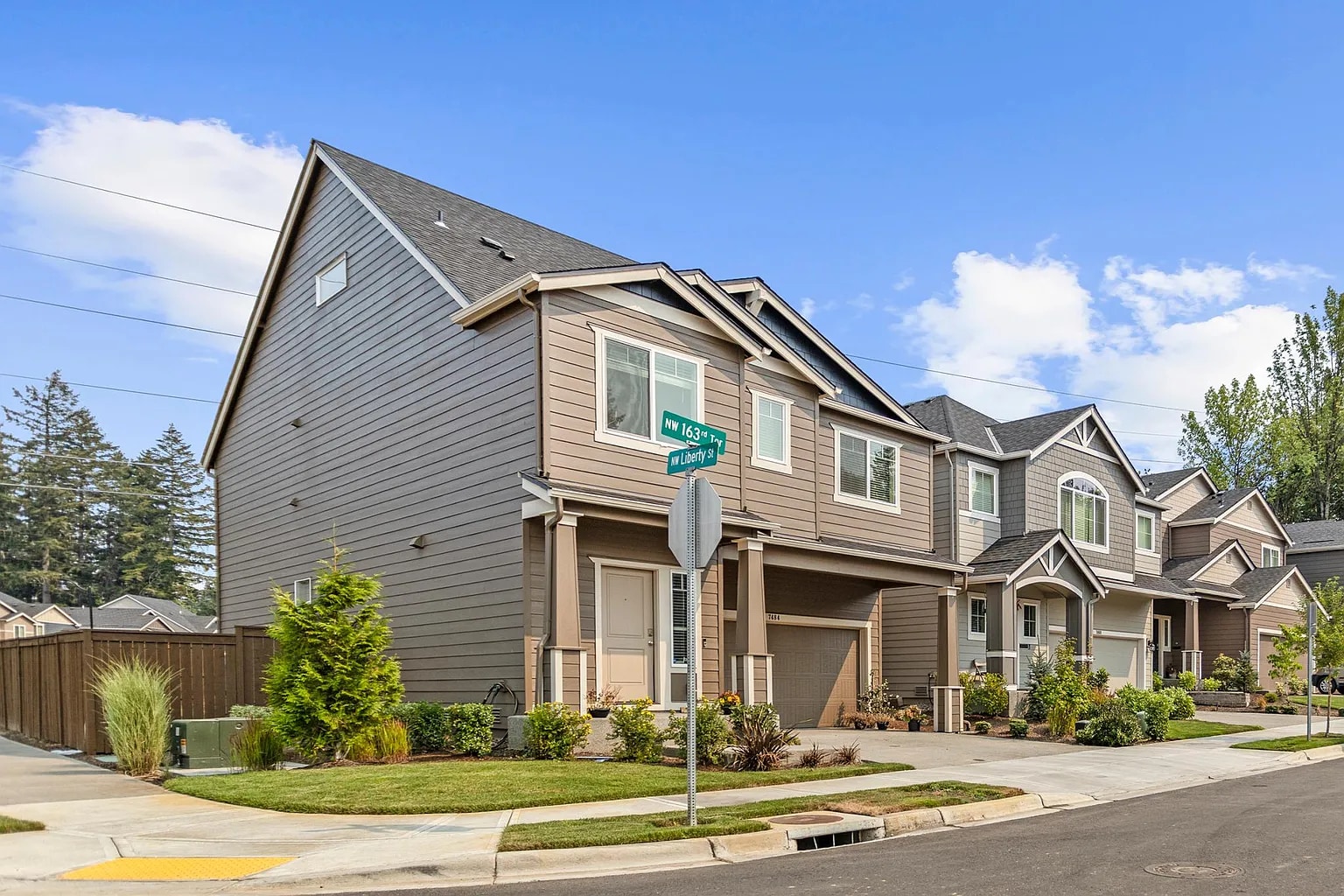 Building Photo - 7484 NW 163rd Ter