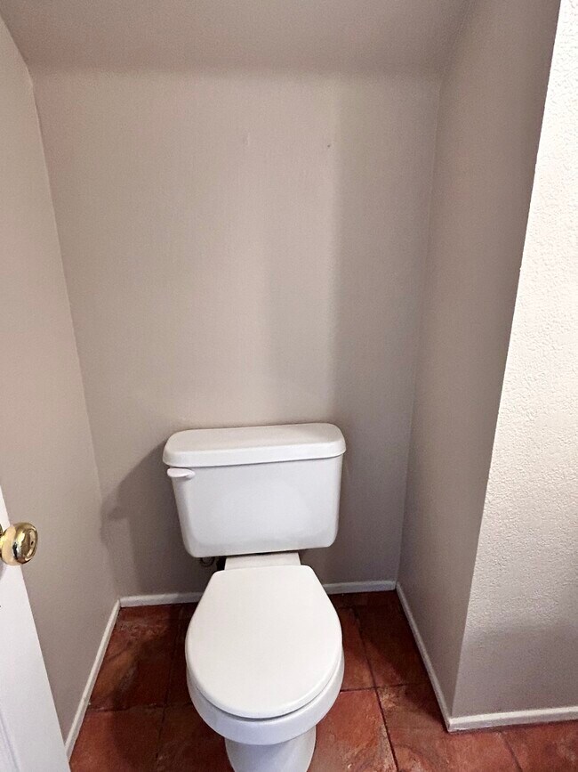 Building Photo - 27206 Sawyer Rd