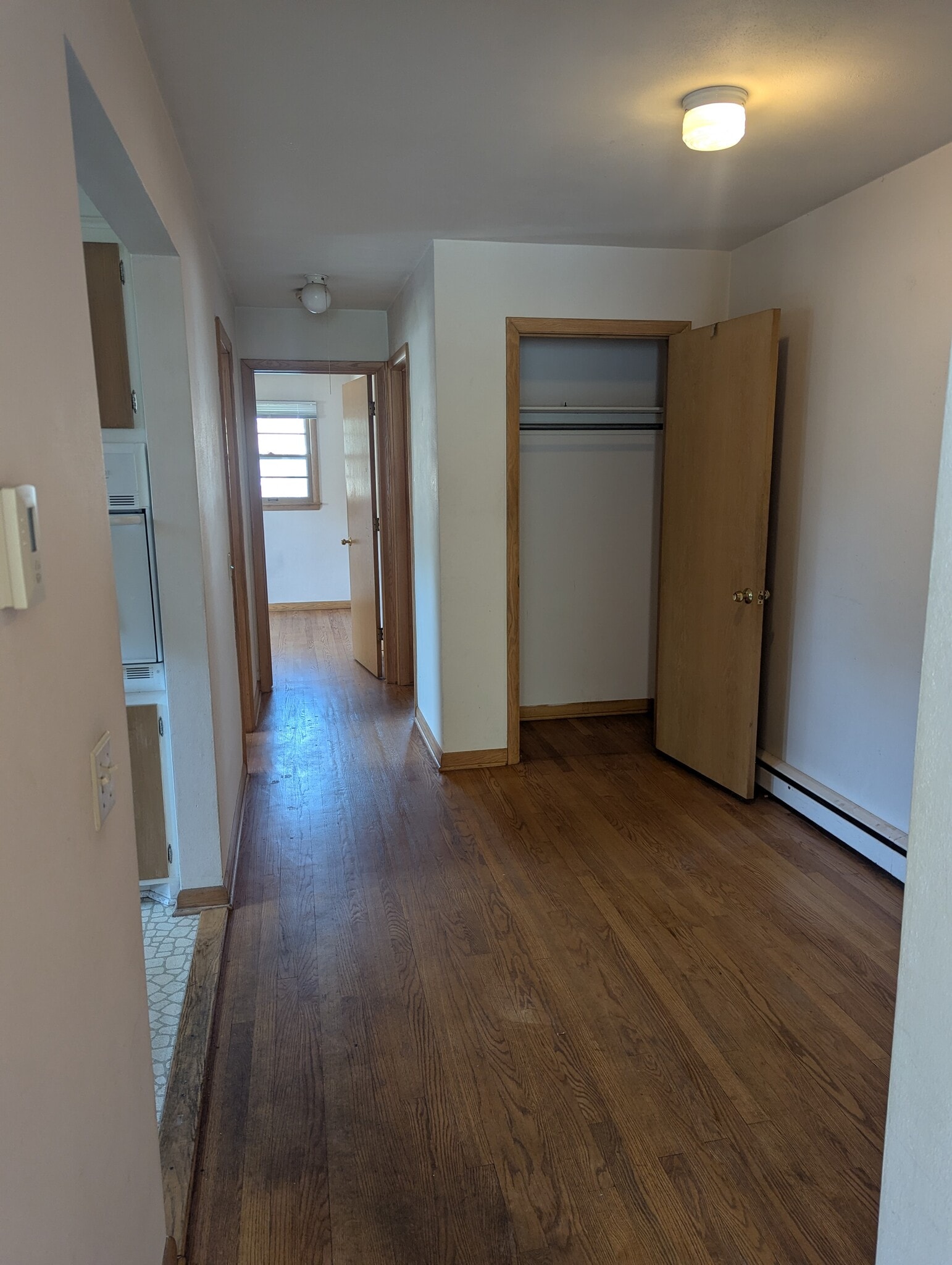 Building Photo - 930 S Brooks St