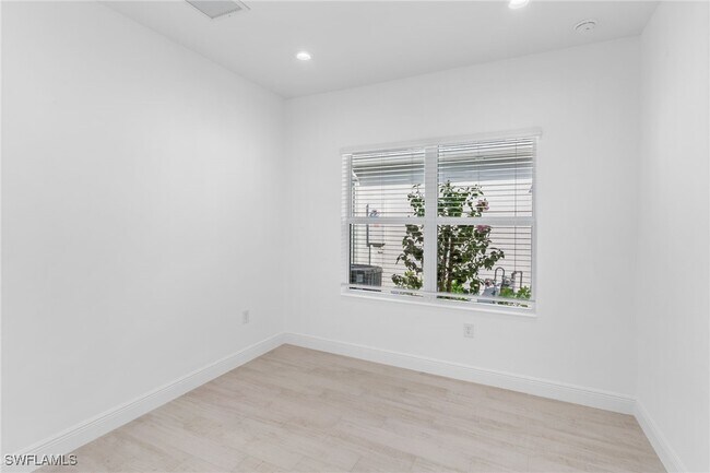 Building Photo - 4580 Skysail Dr