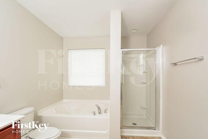 Building Photo - 1025 Sweet Gale Dr