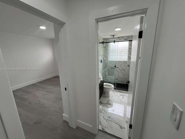 Building Photo - 316 Surfside Blvd