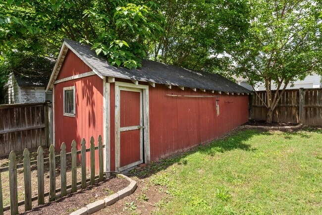 Building Photo - 4608 Indiana Ave