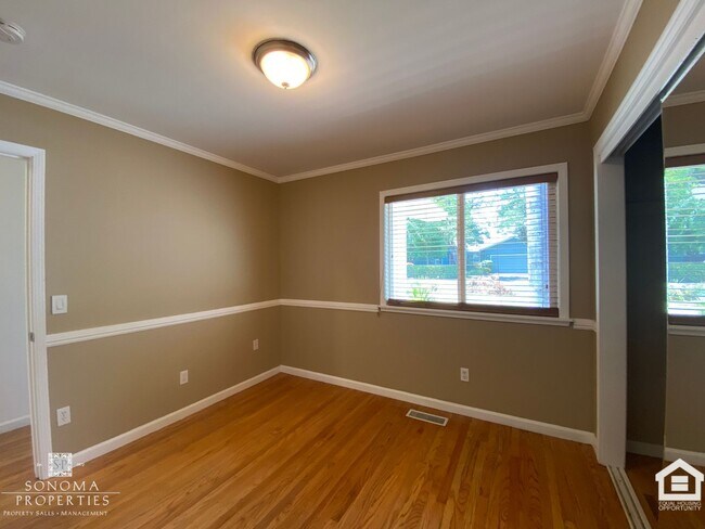 Building Photo - Lovely 3bd/2ba Home in Sonoma!