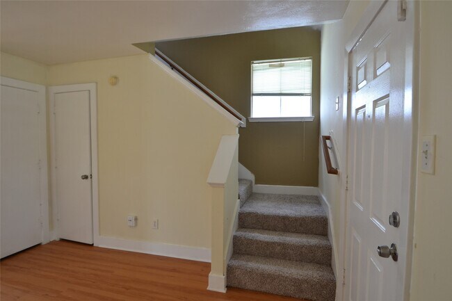 Building Photo - 3811 E Traditions Ct