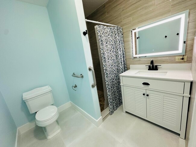 Building Photo - 17647 81st Ln N