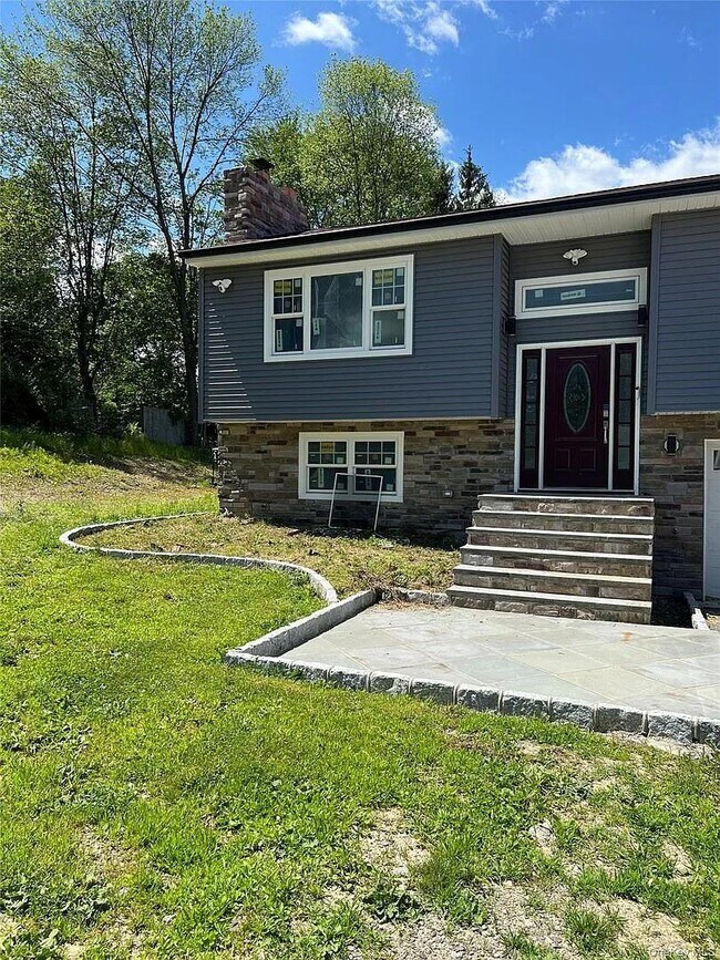 Building Photo - 4 Glen Ct