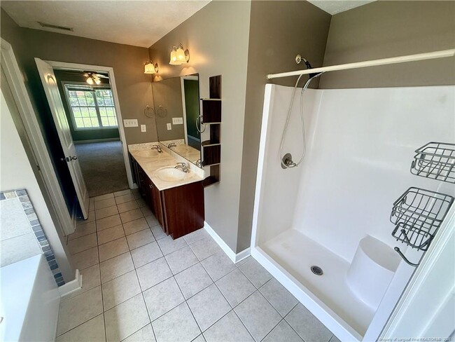 Building Photo - 4926 Yorkchester Dr