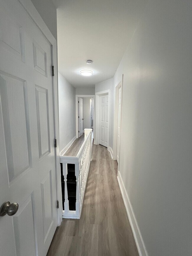 Building Photo - Renovated 3bd/1bth House with Rear yard!! SECTION 8 ONLY!!