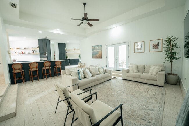 Building Photo - 1502 White Tail Ln