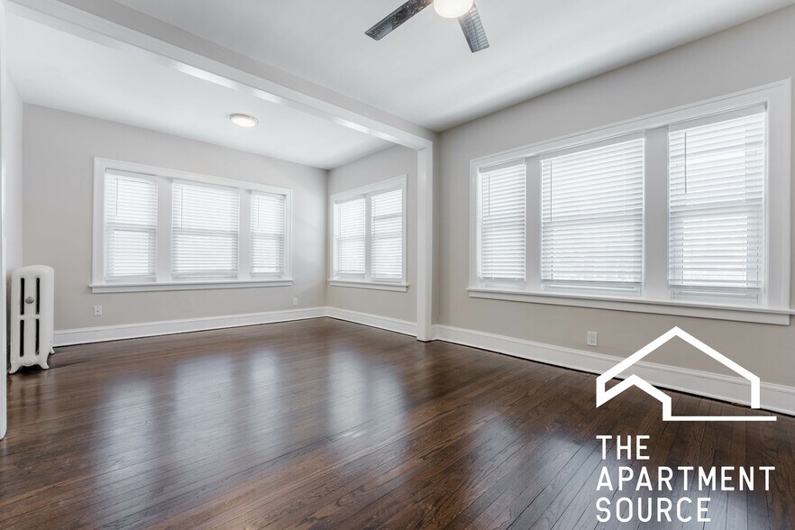 Building Photo - 1606 W Berwyn Ave