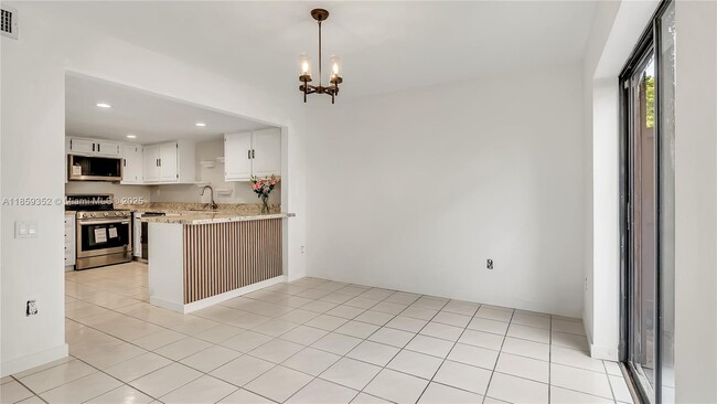 Building Photo - 7123 SW 115th Pl