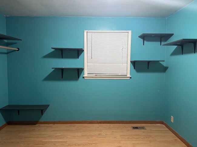 Building Photo - 816 S 115th St