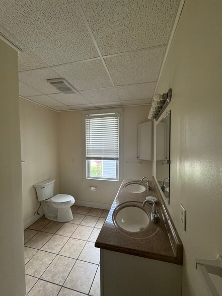 Second floor bathroom - 38 Walnut Ave
