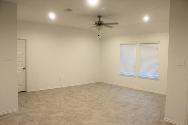 Building Photo - 1142 Appaloosa Ln