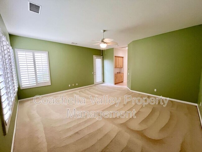 Building Photo - 20 Trafalgar