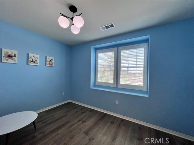 Building Photo - 4646 S Amherst Privado
