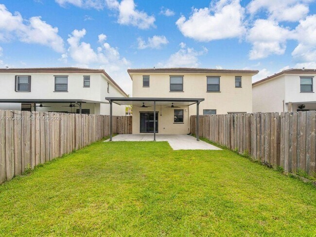 Building Photo - 25175 SW 108th Ave