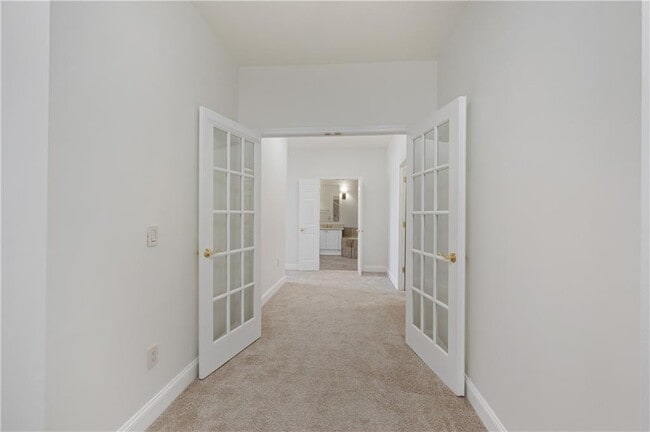 Building Photo - 3334 Peachtree Rd NE
