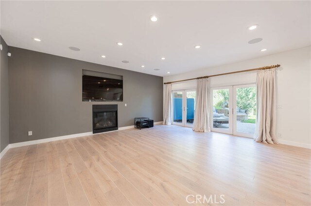 Building Photo - 3331 Oakmont View Dr