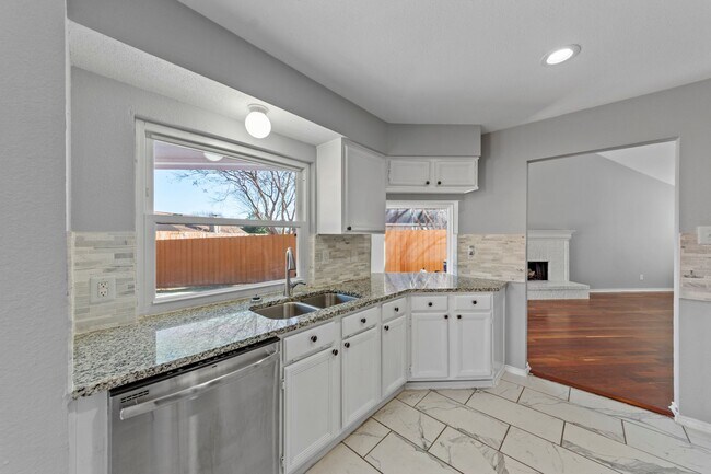 Building Photo - 128 Overbrook Dr