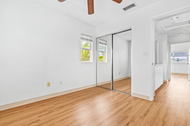 Building Photo - Highly Desired 3 Bedroom, 2.5 Bath Home in Ocean Point!