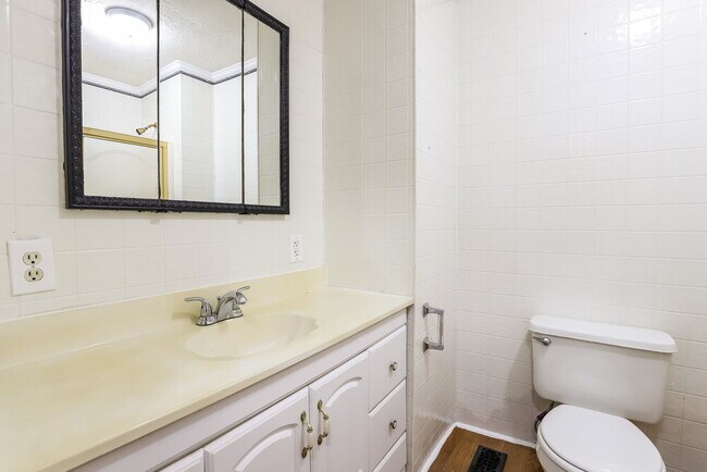 Building Photo - 6540 Akins Way