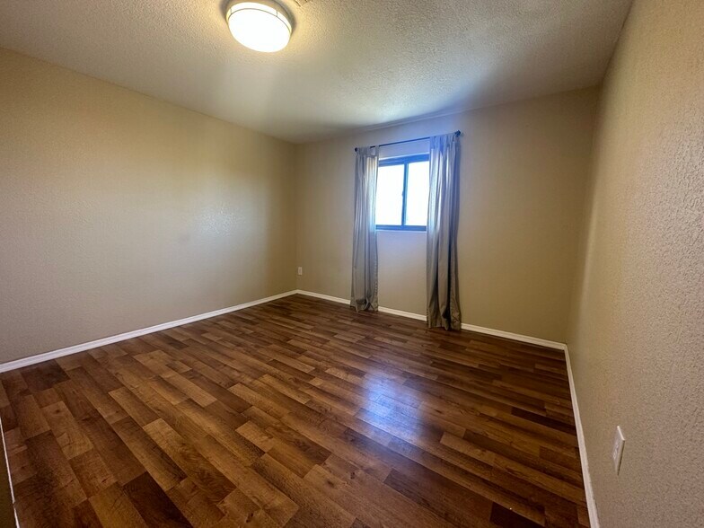 Building Photo - 6515 Last Light Ct