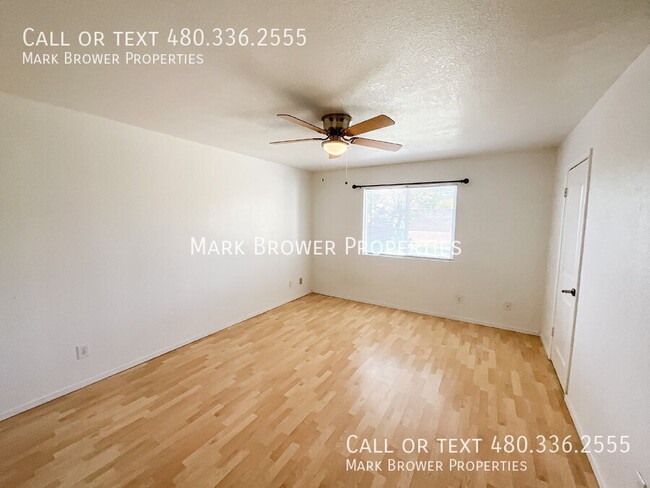 Building Photo - 5833 W Chicago St