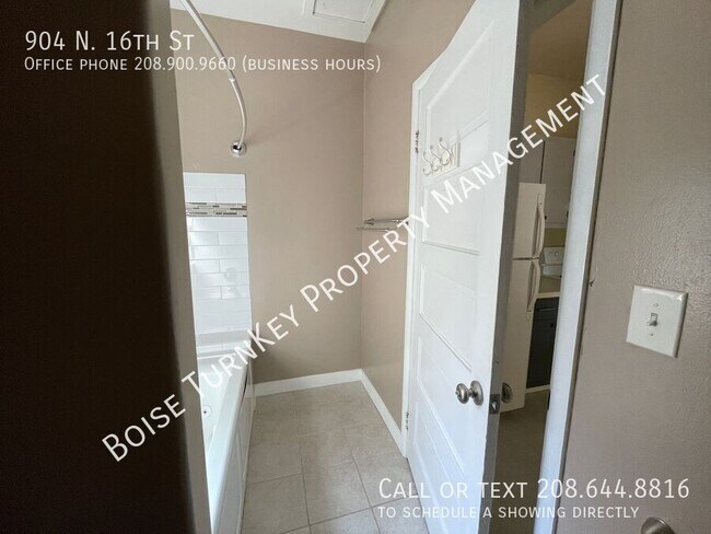 Building Photo - 904 N 16th St