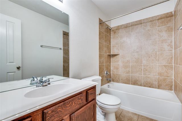 Building Photo - 1608 Castle Creek Dr