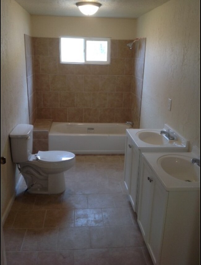 Building Photo - 540 23rd St