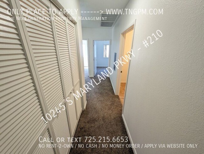 Building Photo - 10245 S Maryland Pkwy