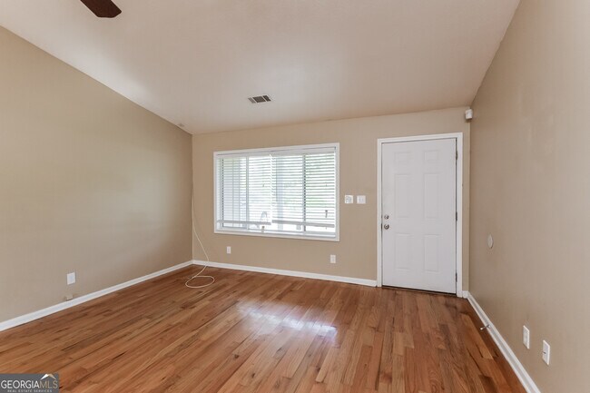 Building Photo - 3848 Centerville Hwy