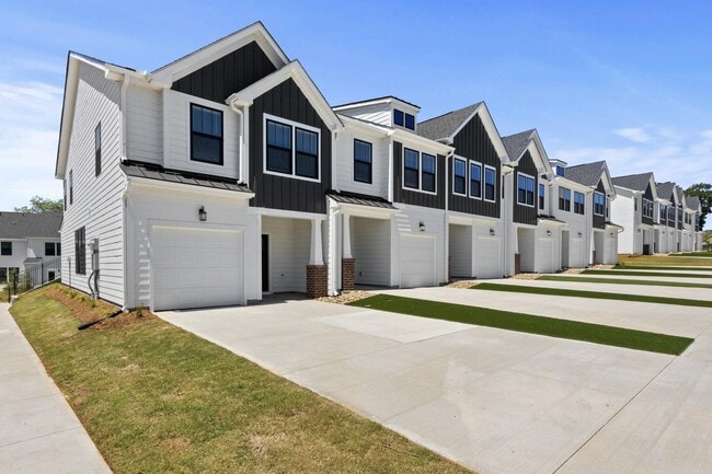 Building Photo - Northside Townhomes